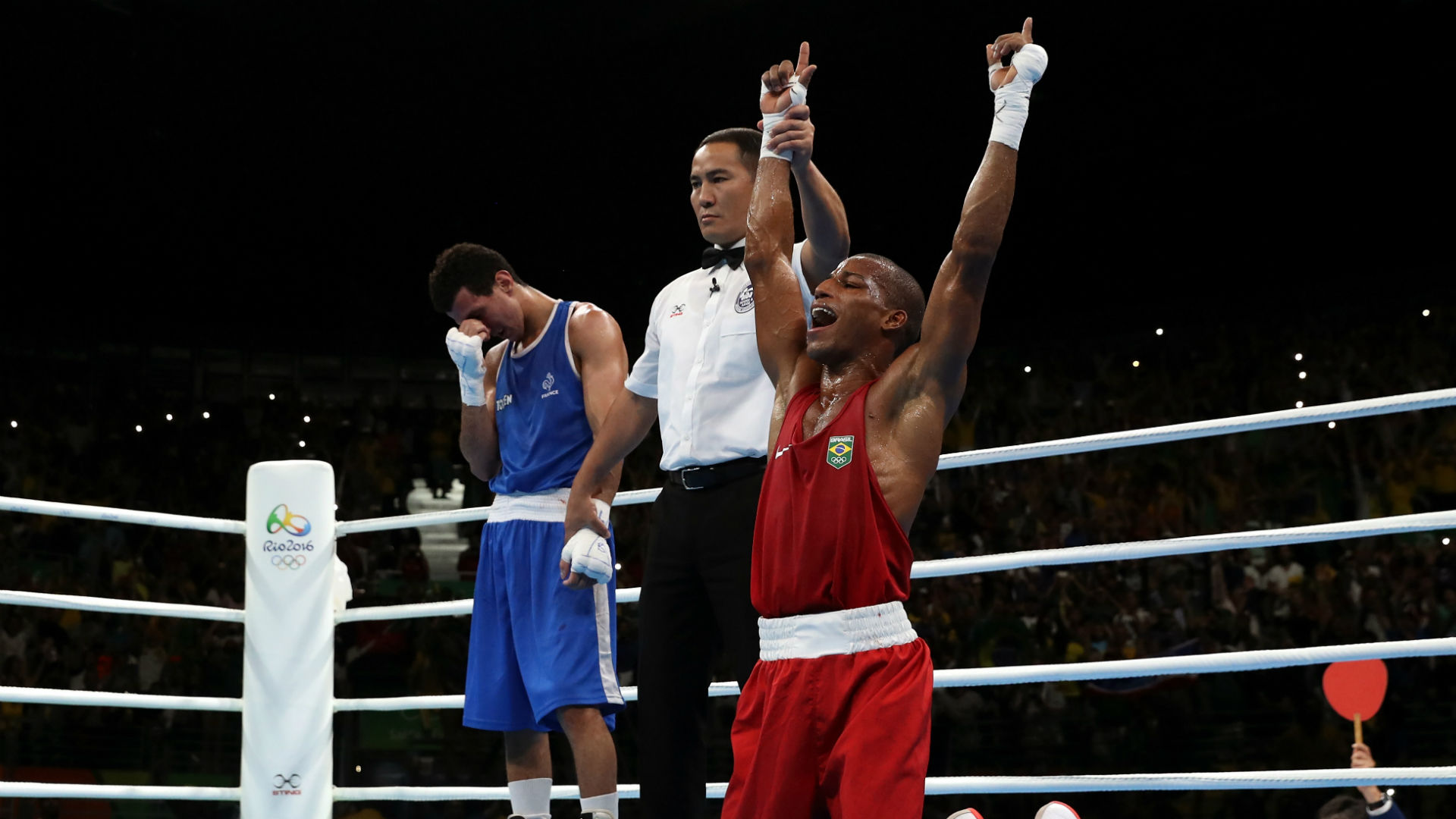 Photo of Robson Conceicao wins boxing gold for Brazil