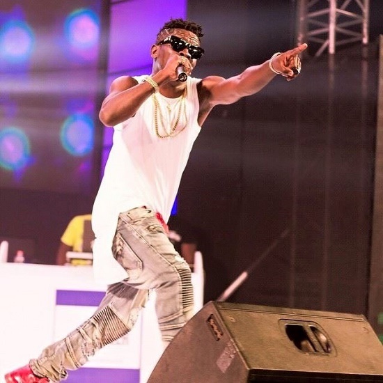 Photo of Media houses must pay me for interviews – Shatta Wale